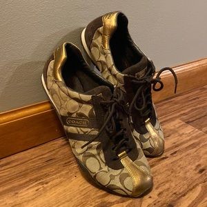 Coach “Katelyn” signature sneaker